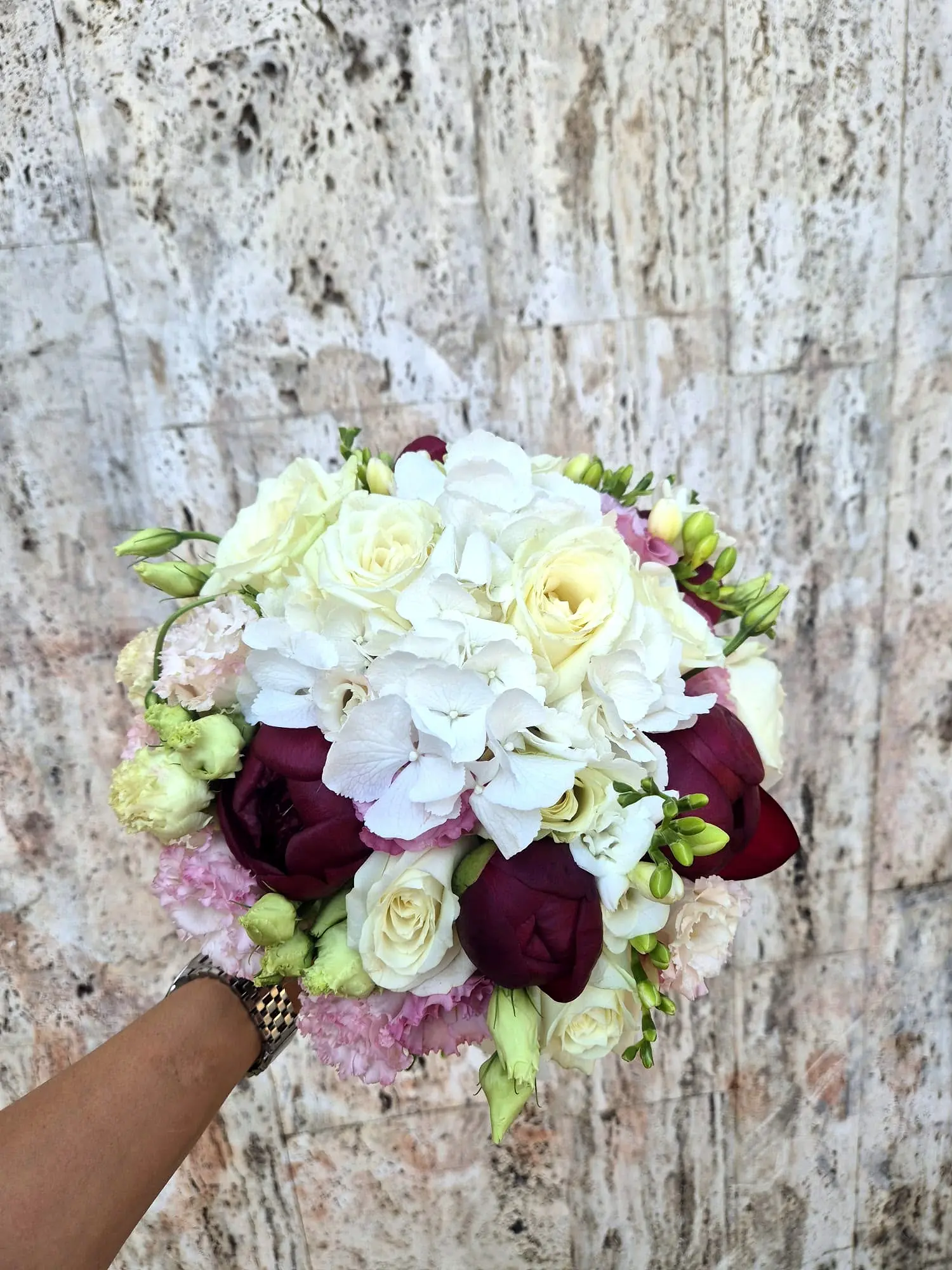 Buchet de mireasă FloroSenti în tonuri ivory